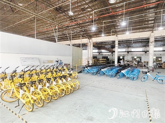 從“低效用地”到“鳳凰落地”，今年7月9日，位于鶴城工業(yè)二區(qū)的廣東粵鳳車業(yè)有限公司正式投產(chǎn)。