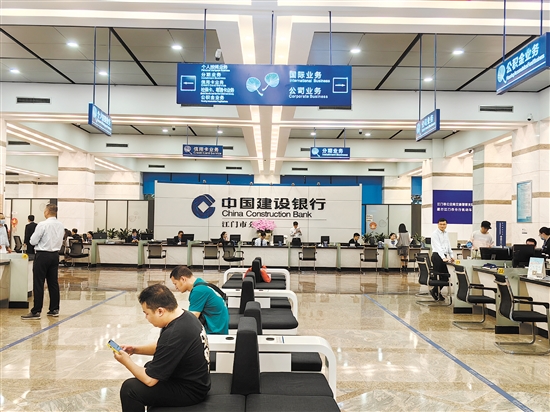 去年我市住房公積金繳存金額突破70億元，惠及越來越多職工。